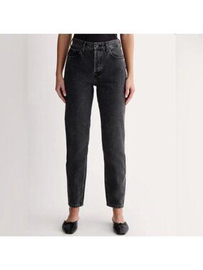 Everlane Cropped The Curvy  90s Cheeky Straight Jean in Washed Black, Size 24